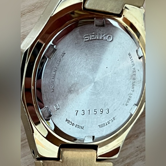 Seiko Coutura Ladies Watch Gold-Tone Bracelet Case White Dial Date Window main image 4